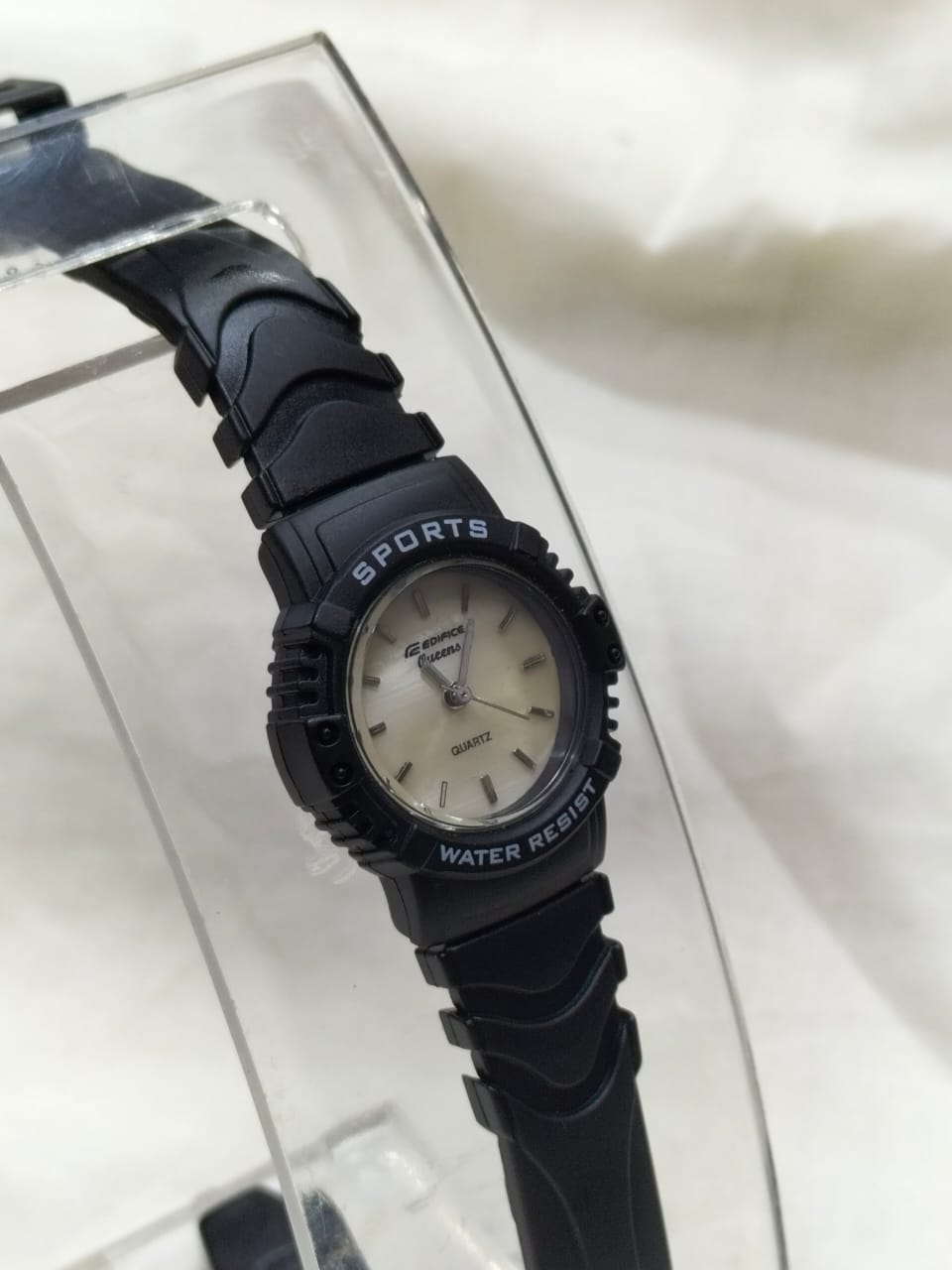 GIRLS WATCH CASUAL & SCHOOL WEAR MOTHER OF PEARL DIAL - Image 4